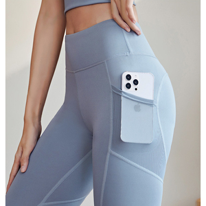 Pantalons de yoga avec poches, effet push-up, séchage rapide, vêtements de yoga respirants, maille extensible, poches latérales, pantalons de course et de fitness - Product Image 1