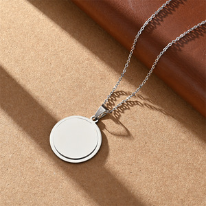 จี้สแตนเลสสตีลสลักชื่อส่วนตัว รูปหัวใจ วงกลม หรือแปดเหลี่ยม  สร้อยคอจี้เปล่า  ของขวัญเครื่องประดับแบบกำหนดเองสำหรับเธอ/เขา - Product Image 3