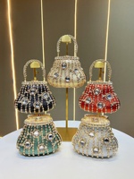 Sac à main de luxe pour femme en forme de couronne, avec cadre métallique ajouré, pochette de soirée élégante ornée de strass et poignée