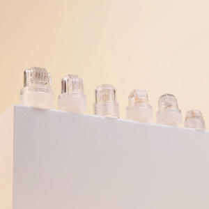 Sistema de Microinfusão e Microagulhamento para Rosto e Couro Cabeludo Seek Pretty para Uso Doméstico, Kit de Microagulhas Derma Stamp 24K para Couro Cabeludo - Product Image 6