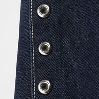 Jean large pour femme en indigo foncé avec rivets argentés à double rangée