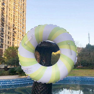 Popolare nuovo Design gonfiabile anello di nuoto per adulti chiaro piscina galleggiante per le vacanze estive per i bambini - Product Image 2