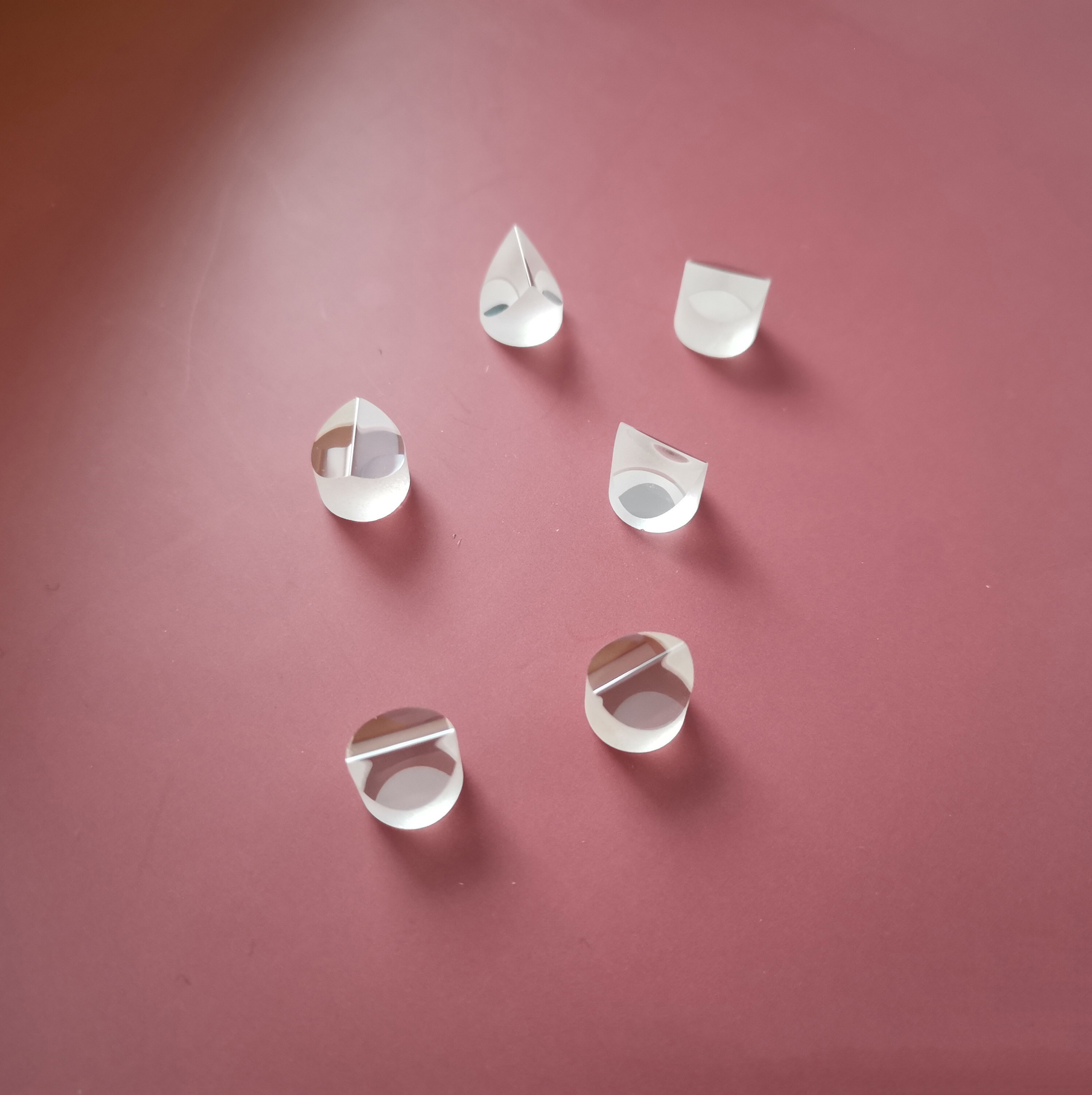 60/75/90 Degree Powell Laser Lens Prism Lenses High Quality