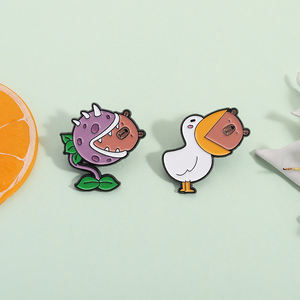 Pin de Esmalte de Capibara con Pato y Planta, Divertido Broche de Animal, Joyería de Regalo para Niños y Amigos, Venta al por Mayor - Product Image 4