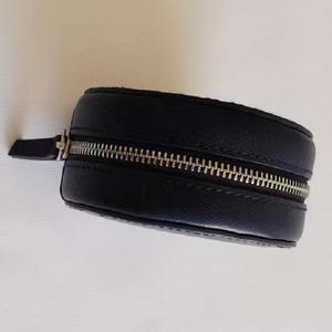Cajas redondas con cremallera para joyería, cosméticos y accesorios de lujo, de cuero, con diseño nuevo, para anillos, pulseras, collares y pendientes. - Product Image 4