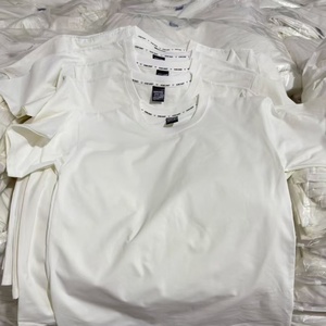 Nueva camiseta blanca - Product Image 1