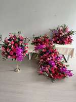 Arche florale de luxe en soie, modernes, magenta, violet, rose vif, fuchsia, pour décorations de table de mariage et de fête
