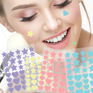 Correcteur d'Acné Invisible PE Coloré, Imperméable et Hypoallergénique en Forme de Macaron Cœur, pour le Visage, les Grains de Beauté et les Soins Personnels de Beauté - Product Image 2