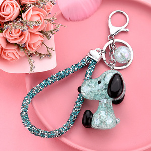 Porte-clés Chien <span class=keywords><strong>Beagle</strong></span> à Grandes Oreilles en Résine Craquelée Scintillante Kawaii, Breloque de Sac Brillante, Cordon de Sangle, Porte-clés de Voiture, Cadeau - Product Image 4