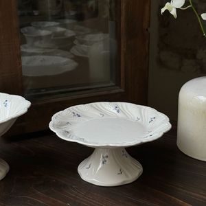 Assiette à gâteau et à dessert en porcelaine à motif végétal French <span class=keywords><strong>Muse</strong></span>, plateau sur pied, style rétro, luxe léger, décoration d'intérieur - Product Image 4