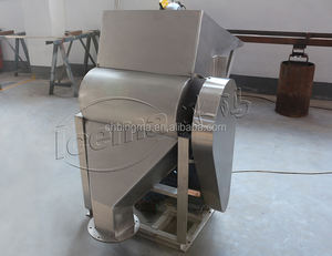 Les brise-<span class=keywords><strong>glace</strong></span> ICEMA <span class=keywords><strong>de</strong></span> qualité alimentaire sont utilisés pour casser et couper la <span class=keywords><strong>glace</strong></span>/glaçons/blocs <span class=keywords><strong>de</strong></span> tuyaux - Product Image 4