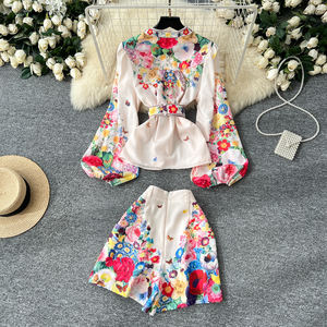 2025 primavera stile americano 2 pezzi Set da donna con scollo a V manica tunica e pantaloncini stampati a vita alta Set American Clo - Product Image 4