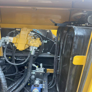 Grue sur chenilles Sany SCC850E 2018 d'occasion en excellent état – Moteur et engrenages en parfait état de marche – Machine très récente et très demandée - Product Image 3