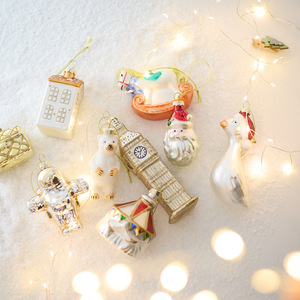 Adornos Navideños de Santa Claus Hechos a Mano, de Vidrio Irrompible, Creativos, Ecológicos y de Alta Calidad de la Marca LK - Product Image 1