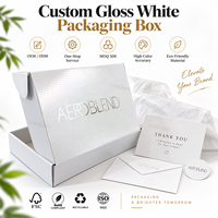 Boîte d'expédition en carton ondulé blanc brillant personnalisée avec logo en feuille d'argent pour les marques de beauté, de soins de la peau, de mode et d'e-commerce