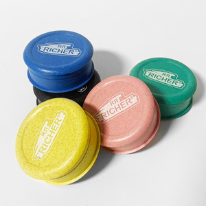 เครื่องบดยาสูบพลาสติกแบบพกพาเครื่องหั่นยาสูบแบบหมุนด้วยมือไฟแช็คแบบเรียบง่ายอุปกรณ์สำหรับสูบบุหรี่ - Product Image 1