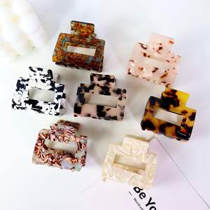 للبيع بالجملة إكسسوارات مشابك عالية الجودة 2 بوصة ، إكسسوارات صغيرة 5 مربعة من خلات السيلولوز للفتيات والنساء - Product Image 2