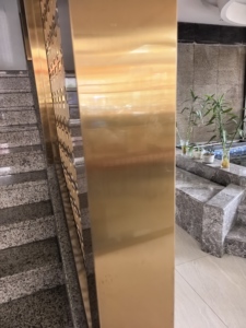 Divisorio Moderno Retrò in Acciaio Inossidabile, Schermo Decorativo di Lusso per Interni di Ristoranti - Product Image 5