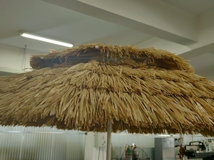 Di alta qualità all'ingrosso portatile paglia <span class=keywords><strong>ombrelloni</strong></span> <span class=keywords><strong>da</strong></span> spiaggia di colore naturale inclinazione regolabile impermeabile <span class=keywords><strong>per</strong></span> la protezione solare all'aperto - Product Image 4