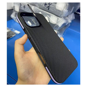 Étui de téléphone coloré de luxe pour Iphone 16 Pro Max en Fiber de carbone Anti empreinte digitale couverture de téléphone lentille de caméra support en métal - Product Image 3