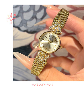 Reloj de Mujer Retro de Lujo Ligero, Regalo de Navidad, Estilo Vintage de Alta Gama, Inspirado en lo Vintage, de Cuarzo - Product Image 3