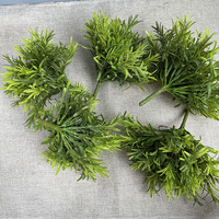 Feuilles de Dicranopteris, feuillage décoratif, petite verdure pour l'aménagement de scènes, l'art spatial, la photographie, verdure artificielle de fougère