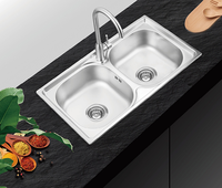 Évier de cuisine en acier inoxydable 78*43 cm Surface polie à double cuvette Évier de cuisine à chevalet facile à installer