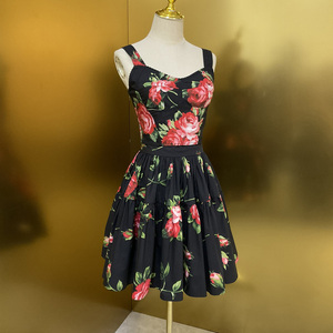 Conjunto de vestido de 2 piezas para mujer, vestido largo de gasa con estampado de rosas negras y camisola de seda, traje elegante para fiesta de verano - Product Image 1