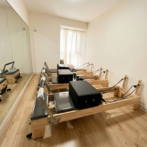 Bienvenue chez Inquiry Price : Équipement <span class=keywords><strong>de</strong></span> fitness à domicile en érable blanc, lit <span class=keywords><strong>de</strong></span> Pilates en bois <span class=keywords><strong>de</strong></span> chêne, Reformers <span class=keywords><strong>de</strong></span> Pilates - Product Image 3
