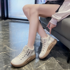 Women's Shoes 2025 New Thick Soled Height Increasing Short Boots Casual Shoes Retro British Style - Product Image 3