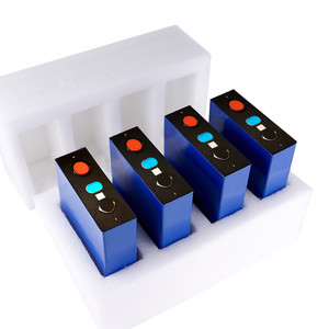 Celda de almacenamiento LiFePO4 de 230Ah y 3.2V con garantía de calidad, excelente compatibilidad con BMS, adecuada para almacenamiento solar de 12V, 24V y 48V - Product Image 1