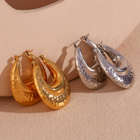 Boucles d'oreilles créoles martelées à double couche Dreamshow en forme de U en acier inoxydable, bijoux cadeau de Noël pour femmes