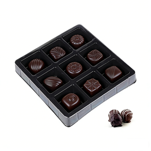 Plateau <span class=keywords><strong>en</strong></span> <span class=keywords><strong>plastique</strong></span> noir pour chocolat <span class=keywords><strong>en</strong></span> forme carrée <span class=keywords><strong>avec</strong></span> <span class=keywords><strong>couvercle</strong></span> - Product Image 2
