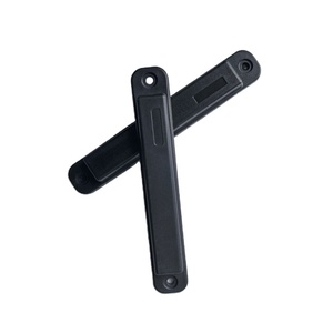 Étiquette RFID UHF longue portée GSC 860-960Mhz 135*21mm en ABS anti-métal, adhésive, pour la gestion des actifs, pour les hôtels, pour la gestion des entrepôts - Product Image 1