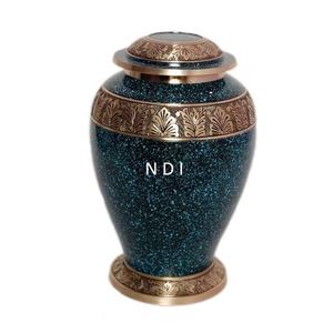 Urnes de crémation pour cendres du corps humain Cendres commémoratives funéraires Urnes de crémation en métal en laiton Fournisseur et fabricant par l'Inde - Product Image 6