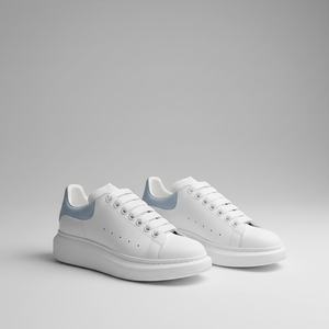 Chaussures de sport blanches en cuir véritable de luxe de haute qualité, chaussures de sport unisexes de créateur McQueenes, chaussures respirantes de marque élévatrice - Product Image 3