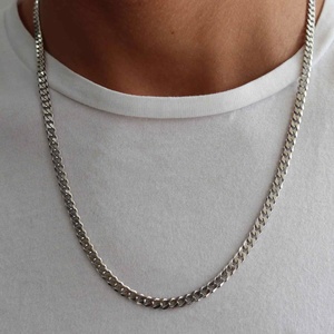 สร้อยคอเงินแท้จากอิตาลี 925 ขนาด 4 มม. แบบ Cuban Link สีทอง สร้อยคอเงินแท้ 925 สไตล์ไมอามี่ สำหรับผู้ชาย เครื่องประดับฮิปฮอปสำหรับผู้ชายและผู้หญิง - Product Image 4