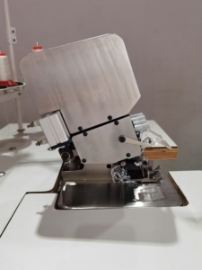 RONMACK RM-NS-5DEH-27M Nueva Máquina de Coser Mecánica de Cama Plana con Doble Barra de Aguja, Overlock para Colchones y Pie Caminante, de Servicio Extra Pesado - Product Image 6