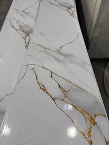 Pannello in PVC Effetto Marmo Bianco Cinese Impermeabile <span class=keywords><strong>a</strong></span> Prezzo Conveniente per Decorazione di Soffitti e Pareti - Product Image 2