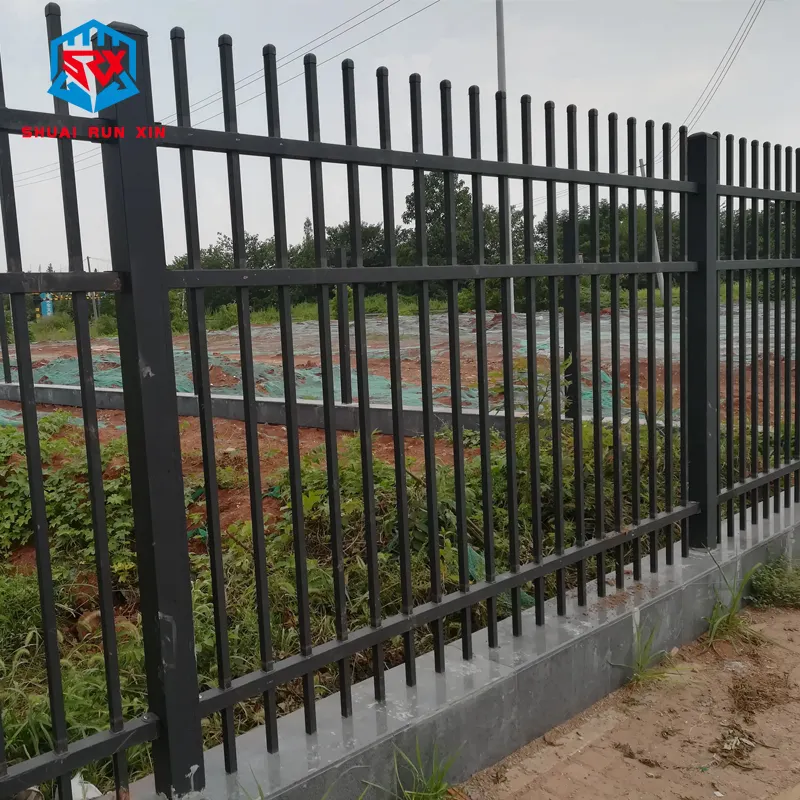 Giá rẻ chất lượng cao Thiết kế picket hàng rào kim loại rèn sắt hàng rào tấm và cổng