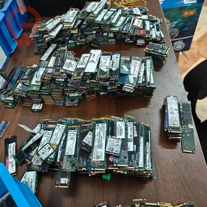 Memoria RAM para servidor DDR5 64G 2RX4 RDIMM 5600MHz RDIMM -SR para solución informática de servidor de centro de datos de gran volumen de datos Lenovo Thinksystem - Product Image 5