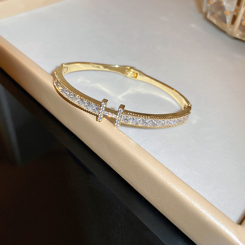 7 bracelet-gold