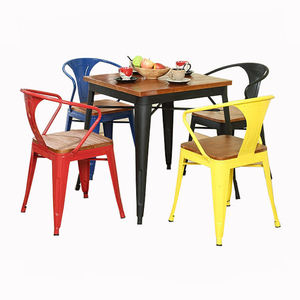 Chaises de salle à manger d'extérieur décontractées de style européen avec accoudoirs en acier, design rétro, résistantes à l'eau, durables, adaptées aux bars - Product Image 3