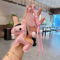Porte-clés en cuir PU Kawaii en forme de cheval, joli breloque pour sac, décoration pour sac à main et sac à dos, cadeau pour femmes et filles