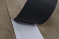 Helle Farbe Reflektierender LVT-Bodenbelag Klebe-Vinylplanken Koreanisches Design für Supermarkt Büro Fitness-Studio Wasserdicht Energiesparend