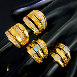 Nuevo Anillo de Zirconia Color Oro 21k de Lujo, Diseño Italiano Geométrico, Anillos para Mujer para Bodas y Fiestas - Product Image 2