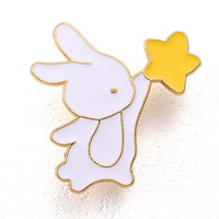 Le nouveau chapeau d'anime chaud épingles en gros personnalisé en alliage de zinc métal blanc émail doux broche mignon animal lapin étoile anime épingles émail