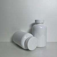 Bouteille de pilules en PET de 150 CC, 100 CC, 125 CC, 225 CC, 250 CC, couleur personnalisée, avec bouchon CRC résistant aux enfants pour médicaments liquides, capsules, comprimés, bonbons gélifiés
