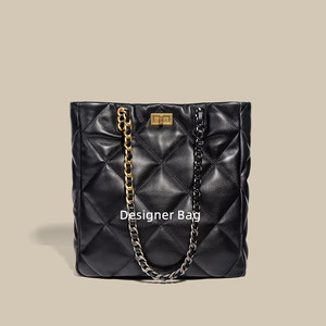 Vente flash en stock Sacs à main pour femmes en cuir véritable élégants et vintage de haute qualité - Product Image 1