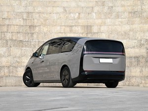 Li Auto MEGA 2025 Ultra Smart Refresh, MPV Elettrico di Lusso di Punta, Comfort Premium, Ampio Schermo Centrale, per Servizio Business Chauffeur - Product Image 5
